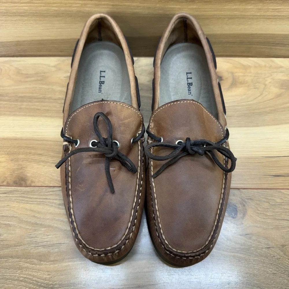 LL BEAN Camp Moc II Loafers Men 9.5 EE Handsewn Moccasins Casual Vacation Resort